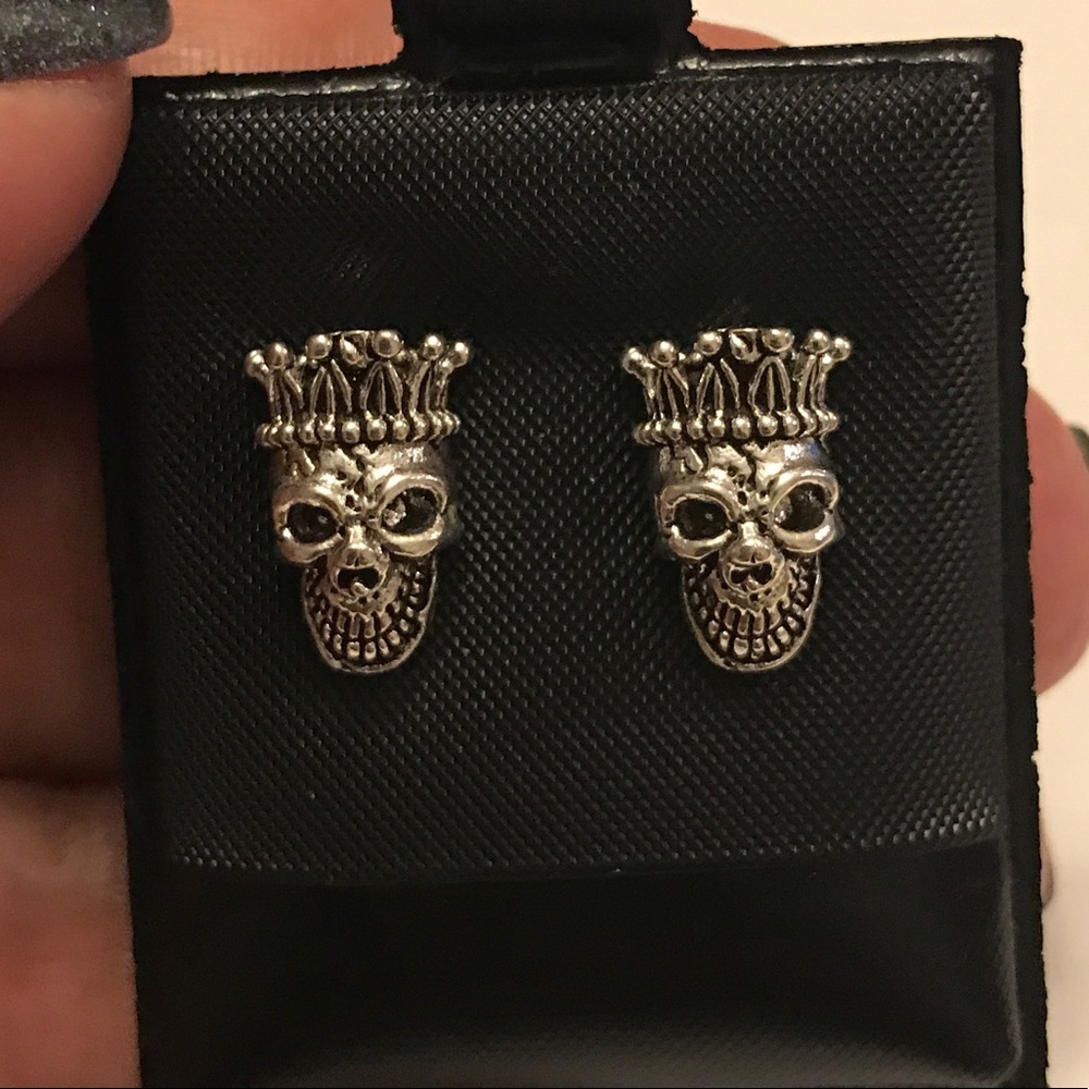 NEW Sterling silver skull in crown post earrings